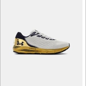 Men UA running shoes. Size 13